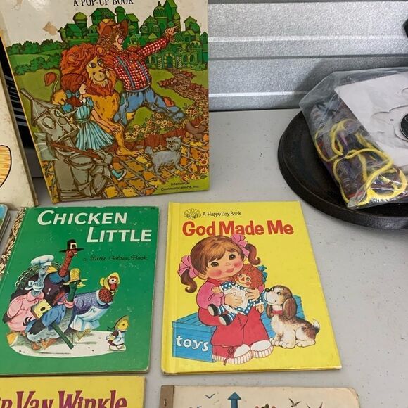 11 Vintage Children’s Books  - Picture 6 of 6